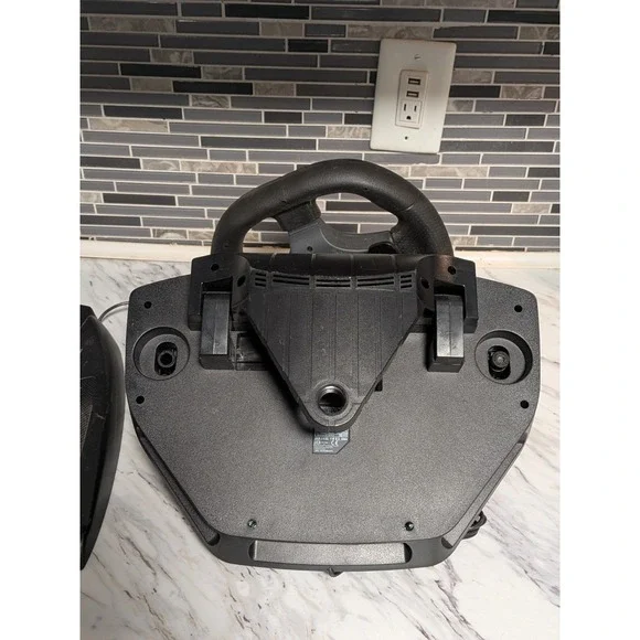 Logitech E-UH9 Momo Racing Force Feedback Wheel & Pedals Tested & Working *READ* - Picture 3 of 8